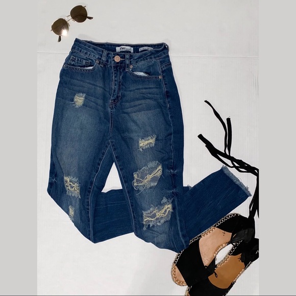 YMI Cropped Dream Jeans - Picture 1 of 5